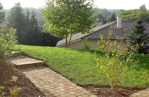 Charbonnieres-les-Bains Maison | Appartement RDJ dans propriété calme en pleine nature, proche de Lyon