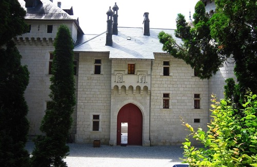 Serrieres-en-Chautagne Autre | Château à Serrières-en-Chautagne avec terrasse