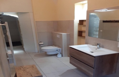 Serrieres-en-Chautagne Autre | Appartement château rénové avec piscine