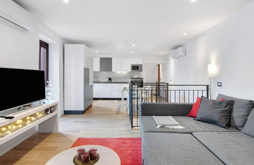 Oria Appartement | Appartement 'Fogazzaro Lake View' avec vue sur lac, Wi-Fi et climatisation