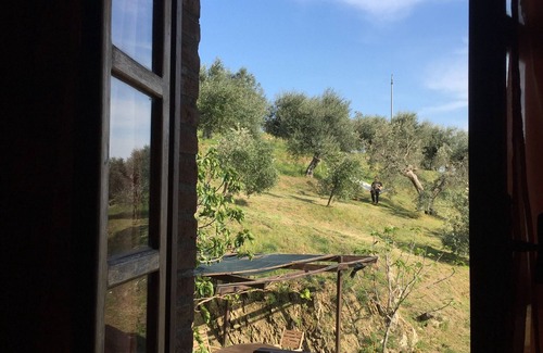 Passignano sul Trasimeno Maison | Apartment for 4/5 Persons, Amazing View on Trasimeno Lake