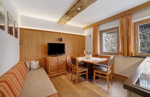 Ultimo Appartement | Appartement 'Oberhof Apt Ilmenspitz' avec vue sur la montagne, terrasse partagée et Wi-Fi
