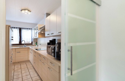 Bad Teinach-Zavelstein Appartement | Appartement "Haus Erika" avec terrasse privée, jardin partagé et Wi-Fi