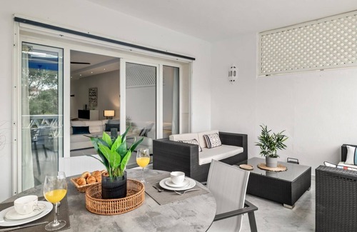 Puerto Banus Appartement | Appartement à Playas del Duque pour 6 personnes| Casa Sevilla 102