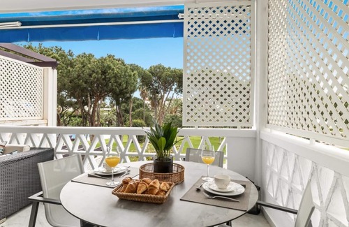 Puerto Banus Appartement | Appartement à Playas del Duque pour 6 personnes| Casa Sevilla 102