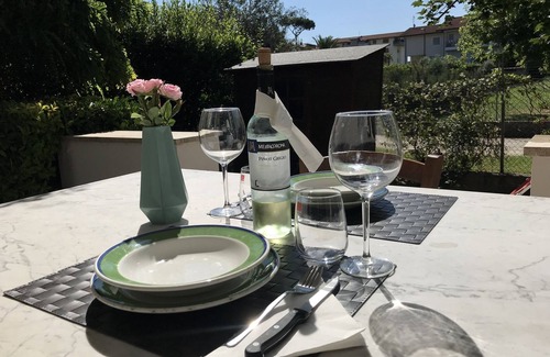 Querceta Maison | Appartement Michelangelo - Mini villa tranquille près du bord de mer en Toscane