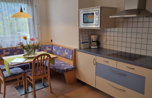 San Pancrazio Appartement | Apartment 'Eschenleit- Rot' with Mountain View, Balcony and Wi-Fi
