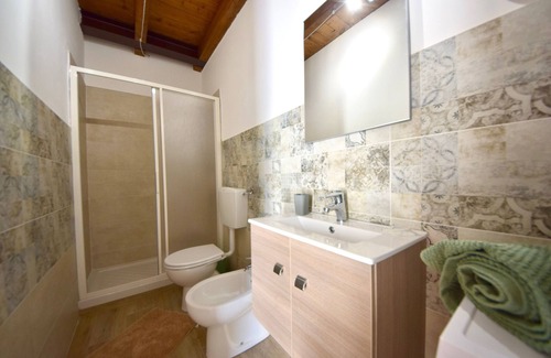 Santo Stefano di Magra Appartement | Apartment 'Casa Di Greta E Francesca 3' with Shared Garden, Wi-Fi and Air Conditioning
