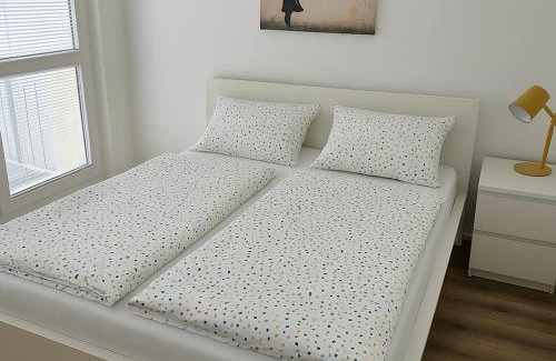 Karlova Ves Appartement | Apartmen Karlove 3 rooms free parking, family friendly, near center