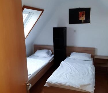 Oeffingen Appartement | Apartment Öffingen 77