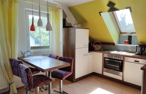 Dobersberg Appartement | Apartment 1 for three people with a view of the garden