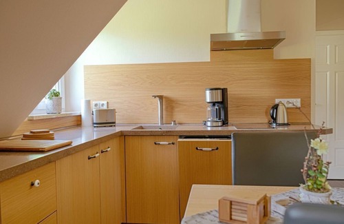 Burg-Dorf Appartement | Apartment 1 living room/kitchenette, bedroom, shower/toilet, breakfast - Schrebenza Apartments & Nature