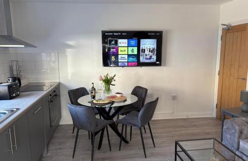Ebbw Vale Appartement | Apartment 1 The Baileys Cwm 2 Bedroom Sleeps 4