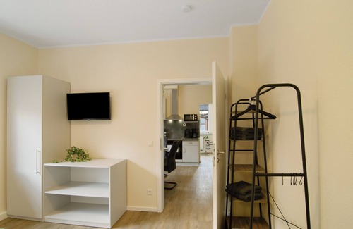 Bad Karlshafen Appartement | Apartment '1' with Shared Terrace, Shared Garden and Wi-Fi