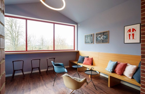 Landsdorf Appartement | Apartment 1 - Your retreat with a view of the elephant tree - The manor house -