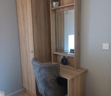 Daingean Appartement | Apartment 2 at busy bee
