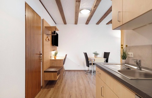 Uehlingen-Birkendorf Appartement | Apartment '2-zimmer- Nr 5' with Balcony and Wi-Fi
