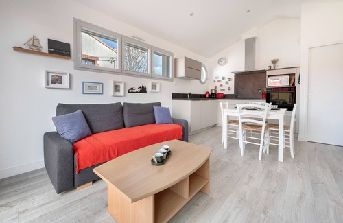 La Bernerie-en-Retz Appartement | Appart dans bourg à 230m de la plage. 4 pers.