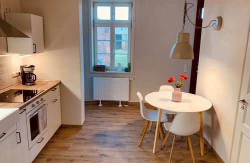 Groß Pankow Appartement | Apartment '2 Perleberg' with Private Terrace, Shared Garden and Wi-Fi