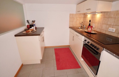 Weil am Rhein Appartement | Apartment '2' with Shared Terrace, Balcony and Wi-Fi