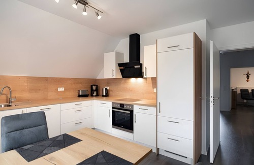 Potsdam Nord Appartement | Apartment 2 with Wi-Fi and Balcony