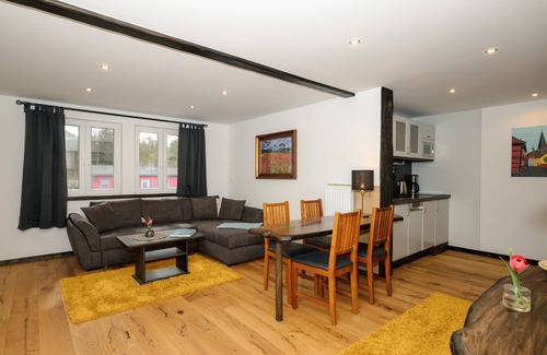 Buetzow Appartement | Apartment '2-Zimmer - Vierburg Bützow' with Shared Terrace, Shared Garden and Wi-Fi