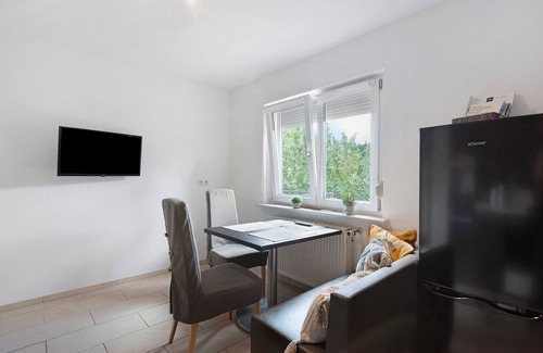 Braeunlingen Appartement | Apartment '3' with Balcony and Wi-Fi