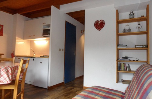 Areches Appartement | Pied des pistes dans résidence avec piscine, appartement avec garage et balcon