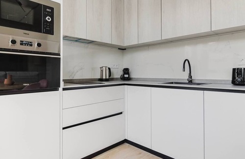 Almenara Appartement | Apartment 4 - Modern in Castellana - 4 Towers