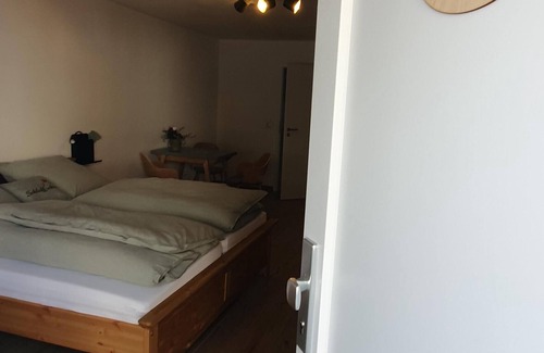 Ziegenhain Appartement | Apartment 4 with 31 sqm, (1,80m bed) Sep. Kitchen / Bathroom