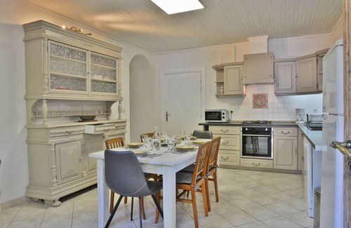 Montriond Appartement | Appartement 5/6 pers 70 m² RDC du chalet Chez Marie, terrasse. 100 m ski bus.
