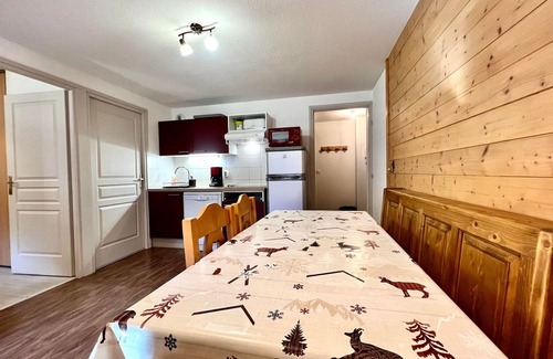 Flumet Appartement | Appartement 6 pers, piscine, parking, pied des pistes, Flumet