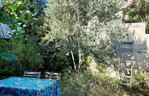 1st Arrondissement Appartement | Appartement 65 m2 calme quartier Longchamps avec jardin en rez de chaussée