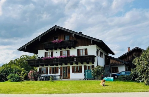 Laufen Appartement | Ferienwohnung 75m² bis 5 Personen, Balkon, 2 Schlafzimmer, Wohnküche, Bad/WC, Nichtraucher
