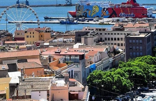 Gonnesa Appartement | Apartment a few km from the sea - 7 beds - wifi - parking