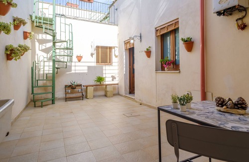 Vernole Appartement | Appartement "Acamya Luxury Apartment" avec terrasse et balcon