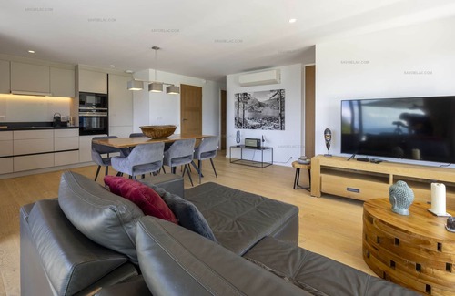 Rovagny Appartement | Apartment Adret 6 people Sunny Side Apartment with Pool, Lake and Mountain Views