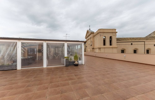 Licata Appartement | Appartement 'Al Duomo - Appartamento Deluxe' avec terrasse partagée, Wi-Fi et climatisation