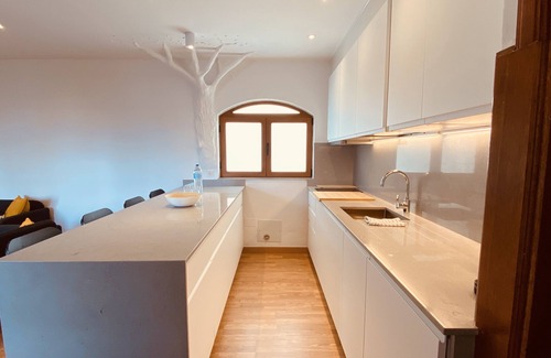 Playa Honda Appartement | Apartment Alegría | Stylish, newly renovated accommodation right by the sea