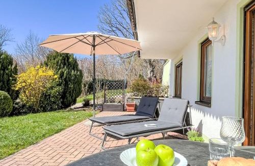 Uehlingen-Birkendorf Appartement | Apartment Alpenblick by Interhome