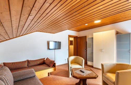 Agsdorf Appartement | Apartment Alpenrose Apartment 3 by Interhome