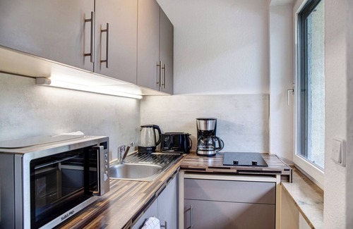 Oberammergau Appartement | Appartement "Alpina" avec vue sur les montagnes, terrasse partagée et Wi-Fi