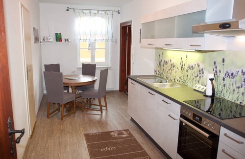 Stradow Appartement | Appartement "Alte Schule" avec piscine privée et Wi-Fi