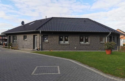 Augustfehn Appartement | Apartment "Am Dock" - apartment/apartment, bathroom, WC, 2 bedrooms