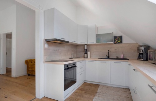 Bad Salzuflen Appartement | Apartment 'Am Herforder Tor Für' with Private Garden, Balcony and Wi-Fi