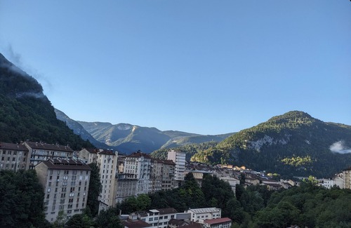 Saint-Claude Appartement | Appartement et salle de jeu