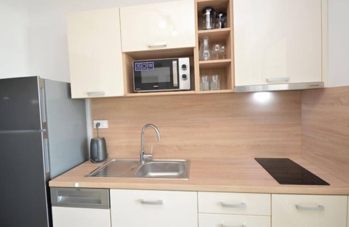 Jezera Appartement | Appartement Anna by Interhome