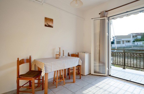 Lixouri Appartement | Appartement 'Anna's House 4 Lixouri Kefalonia' avec vue sur la mer, Wi-Fi et climatisation