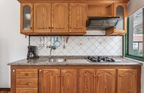Valle Gran Rey Appartement | Apartment 'Apartamento Nayara B' with Sea View, Shared Terrace and Wi-Fi