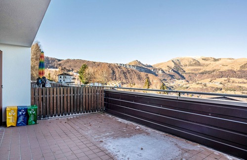 Polsa Appartement | Appartement 'Appartamento Polsa 4' avec vue sur les montagnes, terrasse privée et jardin partagé